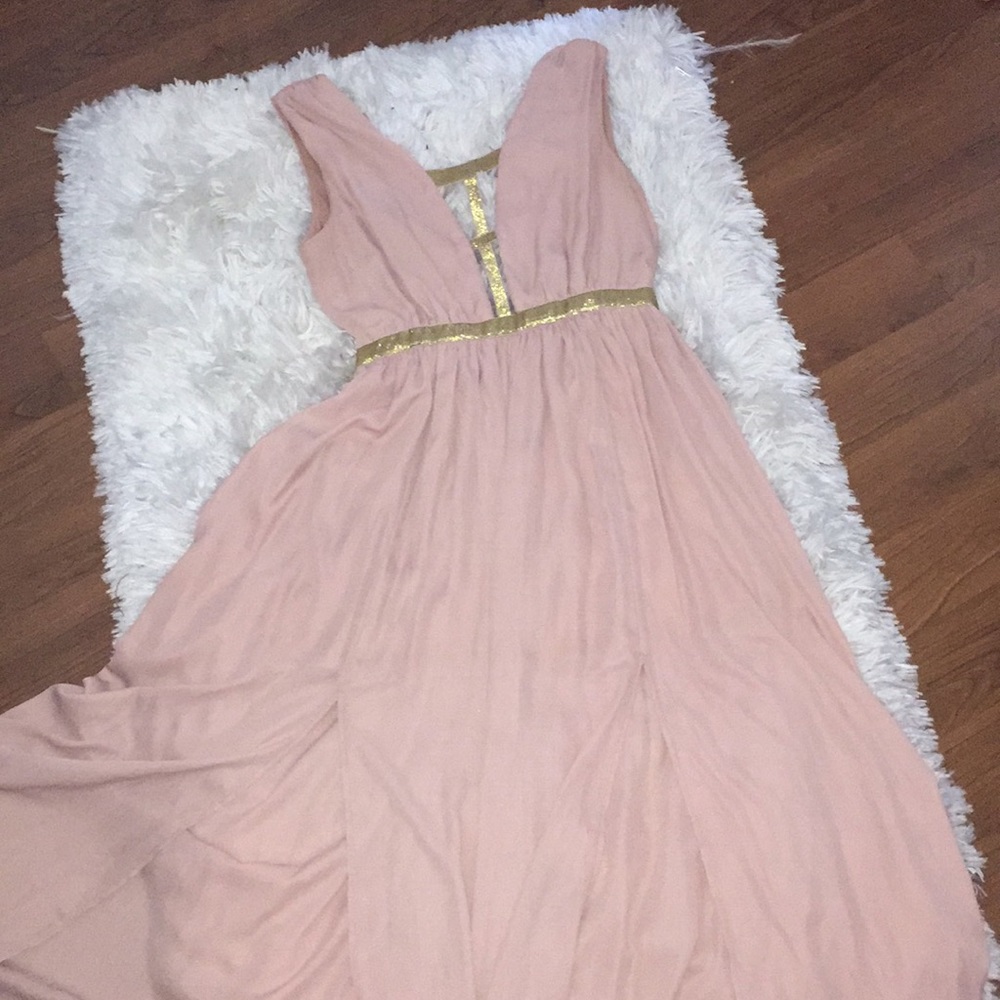 Wore once to a school’s homecoming